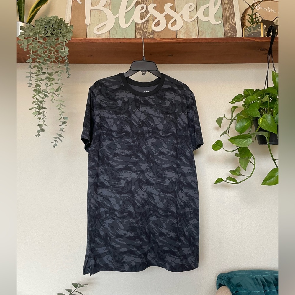 Under Armour | Sportstyle All Over Graphic Tee
